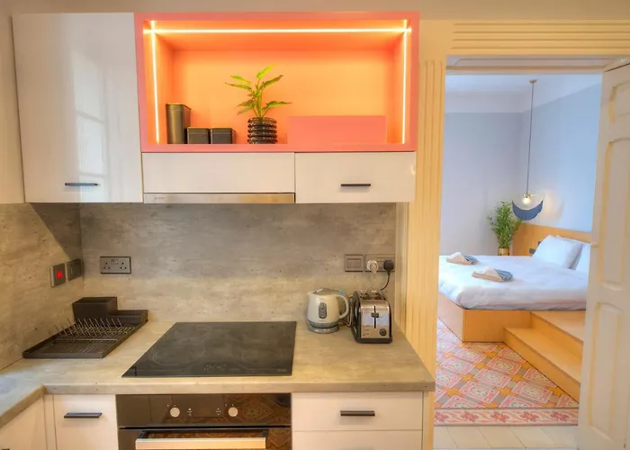 Beautiful One Bedroom Seafront Apartment Vpal1-1