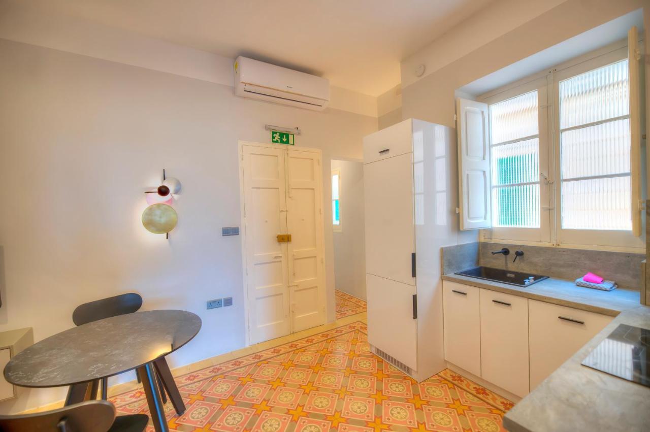 Beautiful One Bedroom Seafront Vpal1-1 Il-Furjana